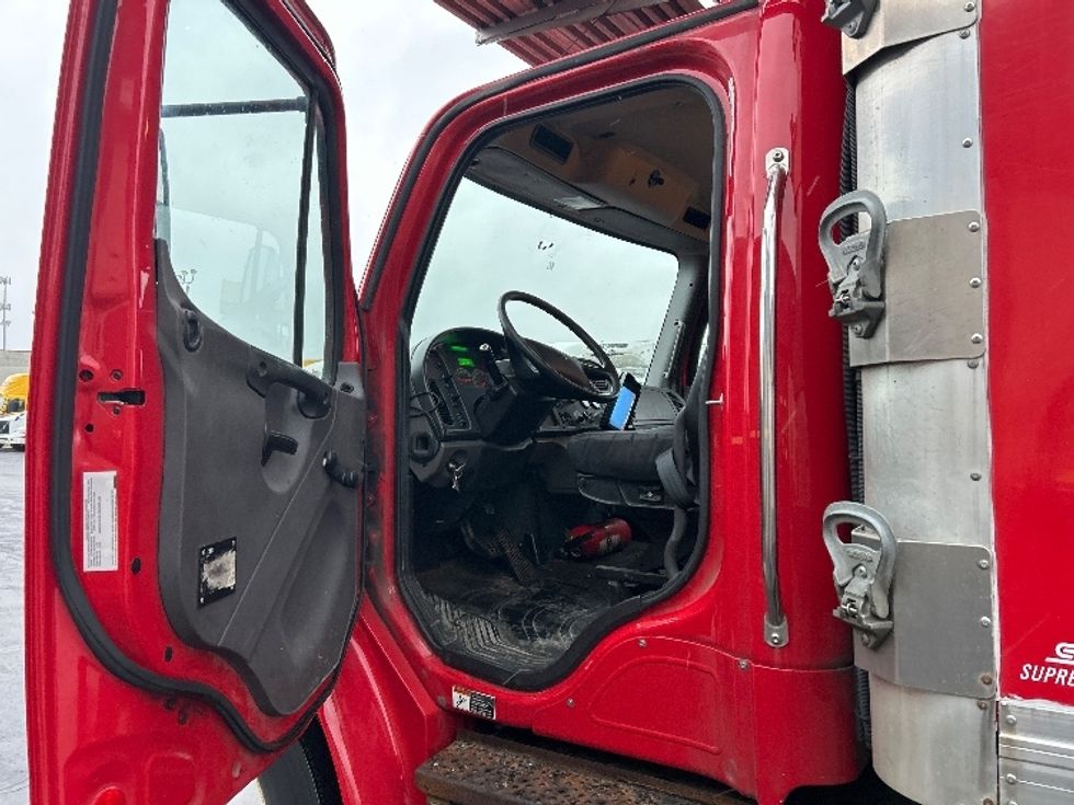 Refrigerated Truck-Light and Medium Duty Trucks-Freightliner-2019-M2-Columbus-OH-120,120\n\t\tmiles-$ 58,250 - Image 15