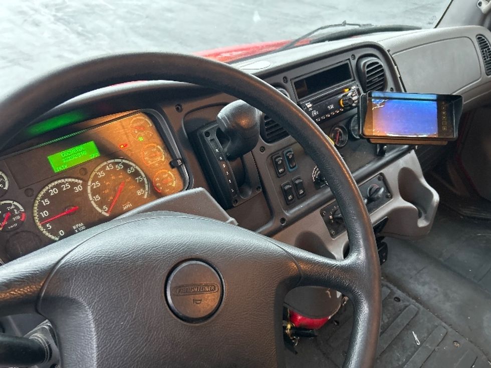 Refrigerated Truck-Light and Medium Duty Trucks-Freightliner-2019-M2-Columbus-OH-120,120\n\t\tmiles-$ 58,250 - Image 17