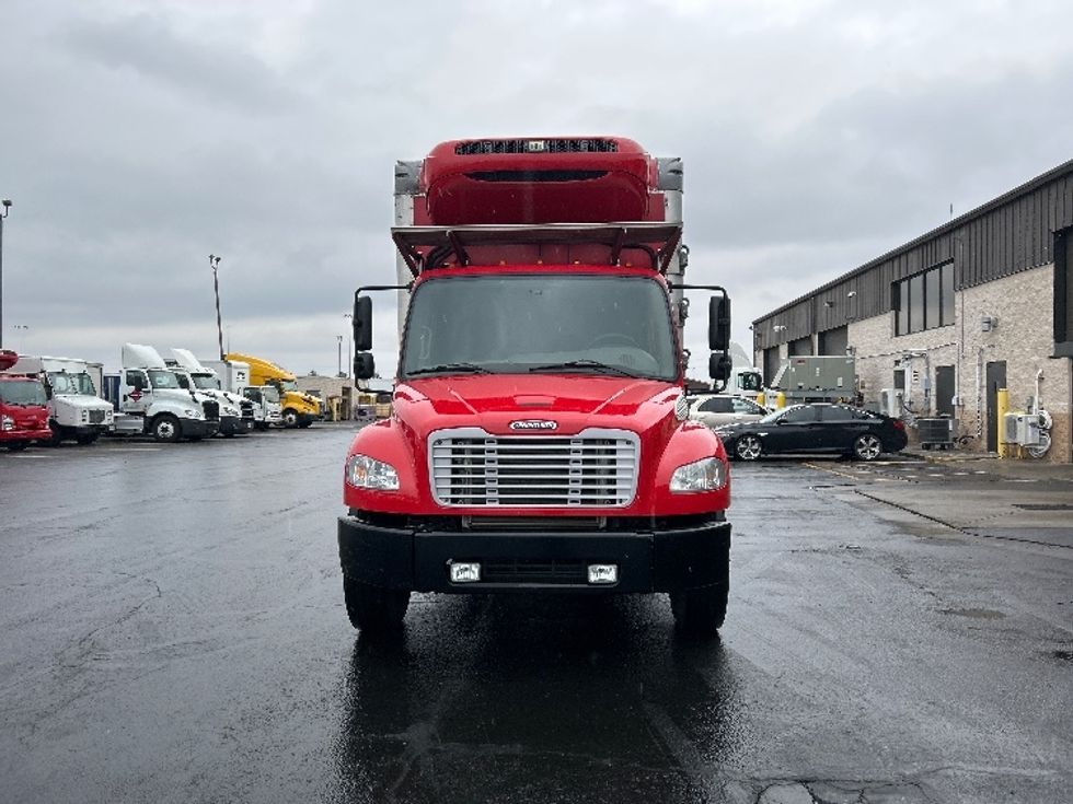 Refrigerated Truck-Light and Medium Duty Trucks-Freightliner-2019-M2-Columbus-OH-120,120\n\t\tmiles-$ 58,250 - Image 2