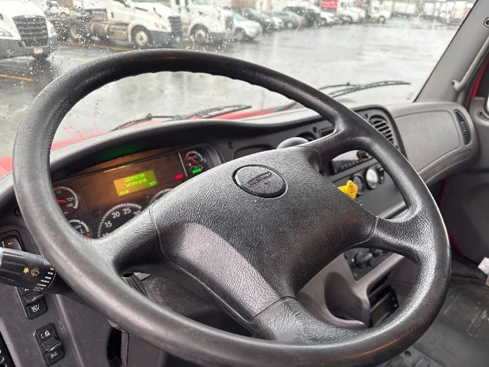 Refrigerated Truck-Light and Medium Duty Trucks-Freightliner-2019-M2-Columbus-OH-147,163\n\t\tmiles-$ 55,250 - Image 16