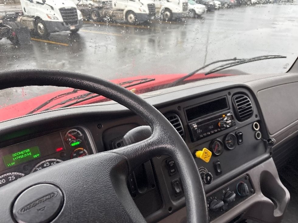 Refrigerated Truck-Light and Medium Duty Trucks-Freightliner-2019-M2-Columbus-OH-147,163\n\t\tmiles-$ 55,250 - Image 17