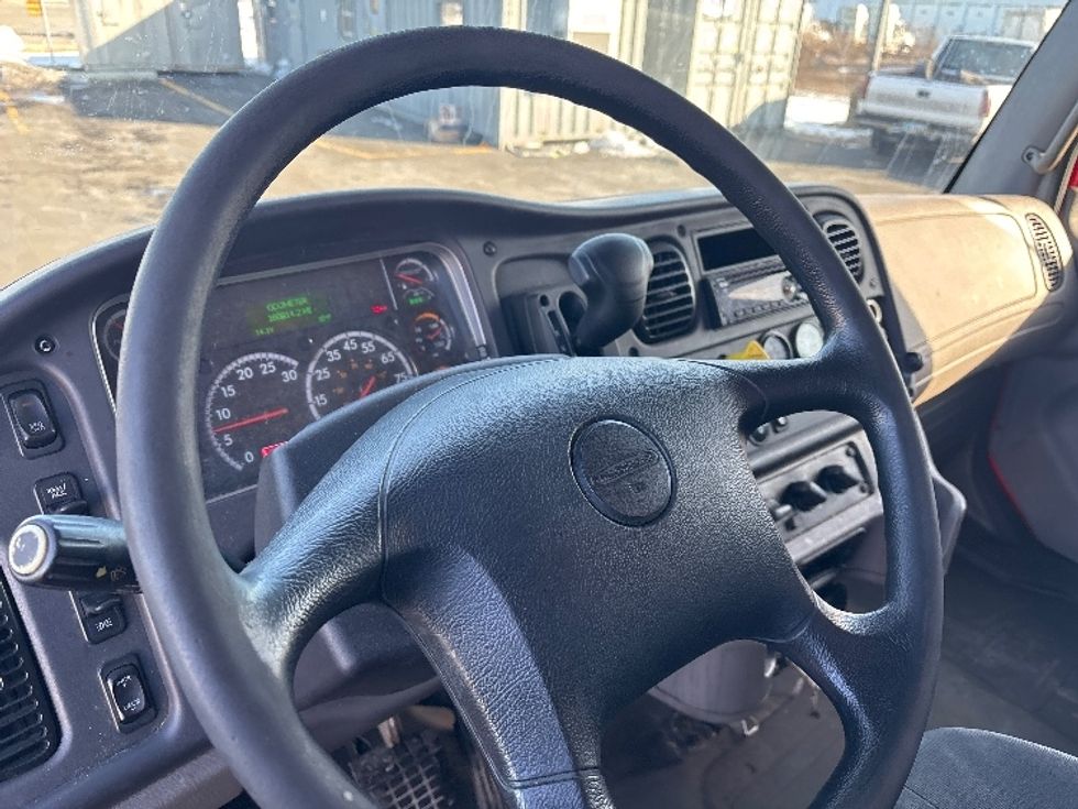 Refrigerated Truck-Light and Medium Duty Trucks-Freightliner-2019-M2-Columbus-OH-160,611\n\t\tmiles-$ 53,750 - Image 16