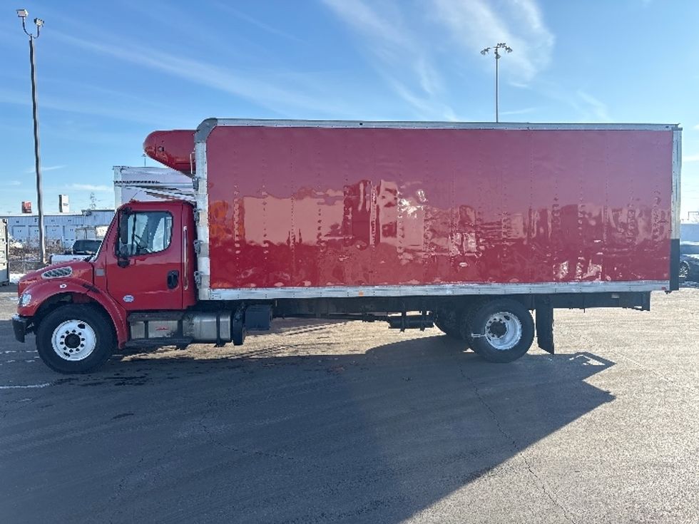 Refrigerated Truck-Light and Medium Duty Trucks-Freightliner-2019-M2-Columbus-OH-160,611\n\t\tmiles-$ 53,750 - Image 4