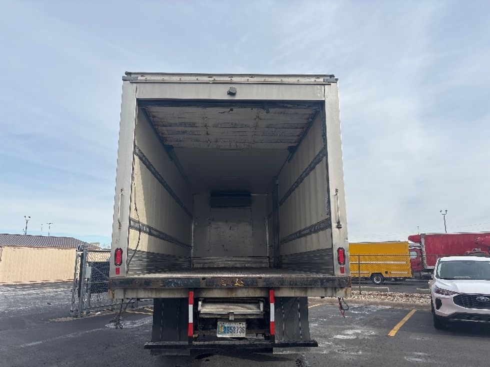 Refrigerated Truck-Light and Medium Duty Trucks-Freightliner-2019-M2-Columbus-OH-203,152\n\t\tmiles-$ 49,250 - Image 8