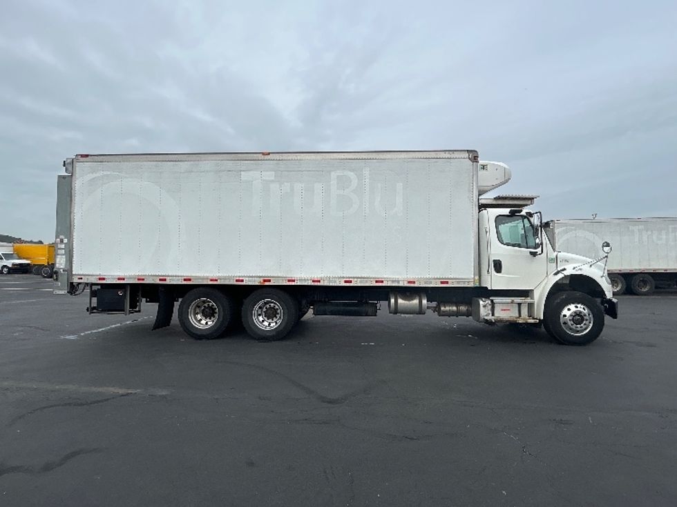 Refrigerated Truck-Light and Medium Duty Trucks-Freightliner-2019-M2-Columbus-OH-255,174\n\t\tmiles-$ 48,750 - Image 15