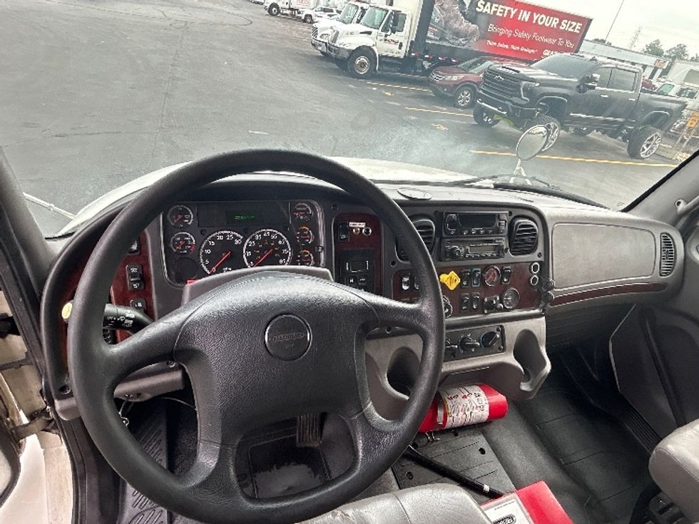 Refrigerated Truck-Light and Medium Duty Trucks-Freightliner-2019-M2-Columbus-OH-255,174\n\t\tmiles-$ 48,750 - Image 18
