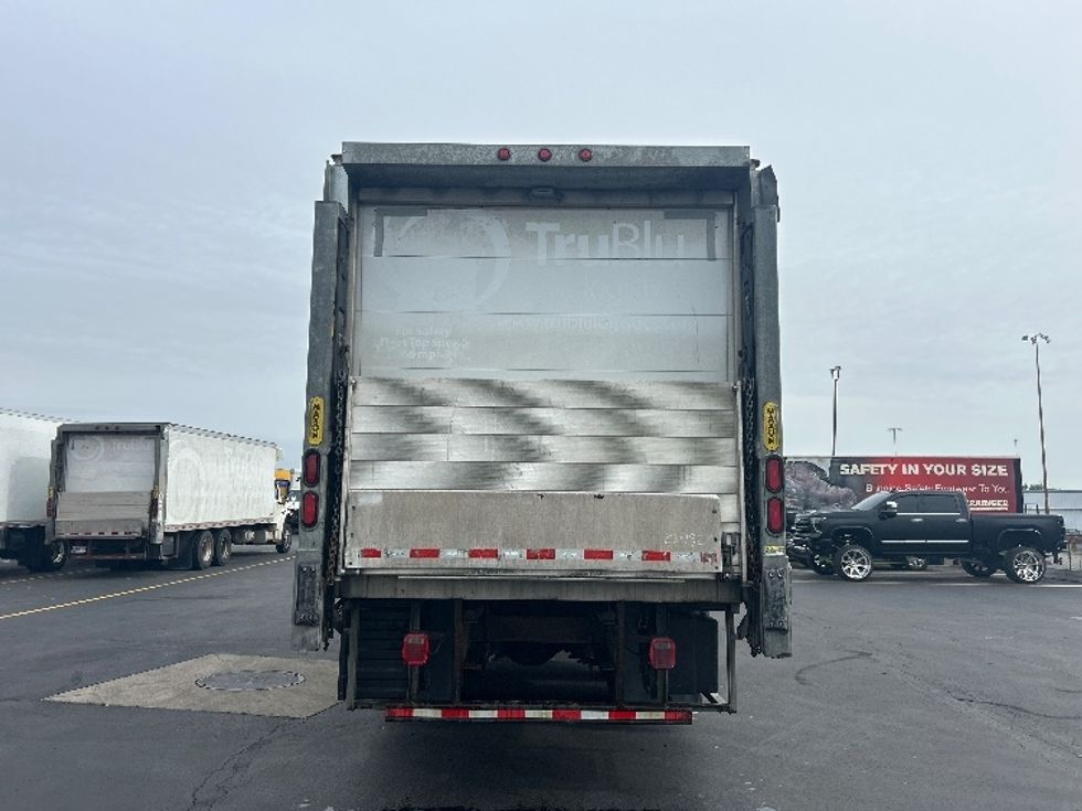 Refrigerated Truck-Light and Medium Duty Trucks-Freightliner-2019-M2-Columbus-OH-255,174\n\t\tmiles-$ 48,750 - Image 7