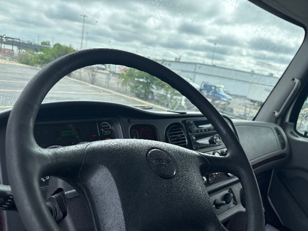 Refrigerated Truck-Light and Medium Duty Trucks-Freightliner-2019-M2-Columbus-OH-349,787\n\t\tmiles-$ 33,500 - Image 17
