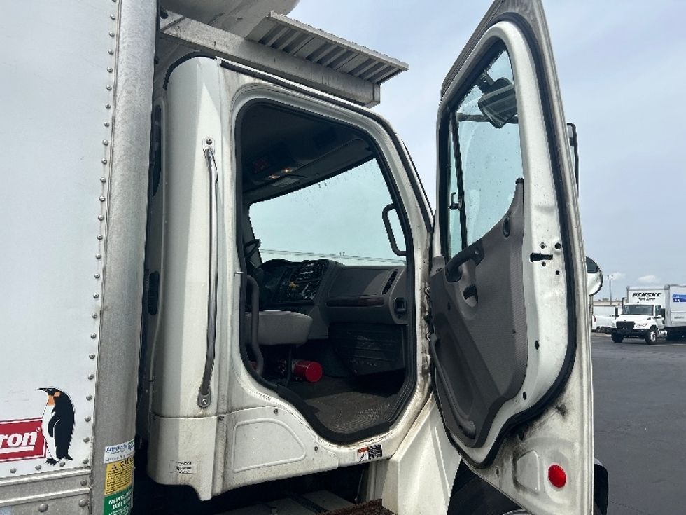 Refrigerated Truck-Light and Medium Duty Trucks-Freightliner-2019-M2-Columbus-OH-349,787\n\t\tmiles-$ 33,500 - Image 20