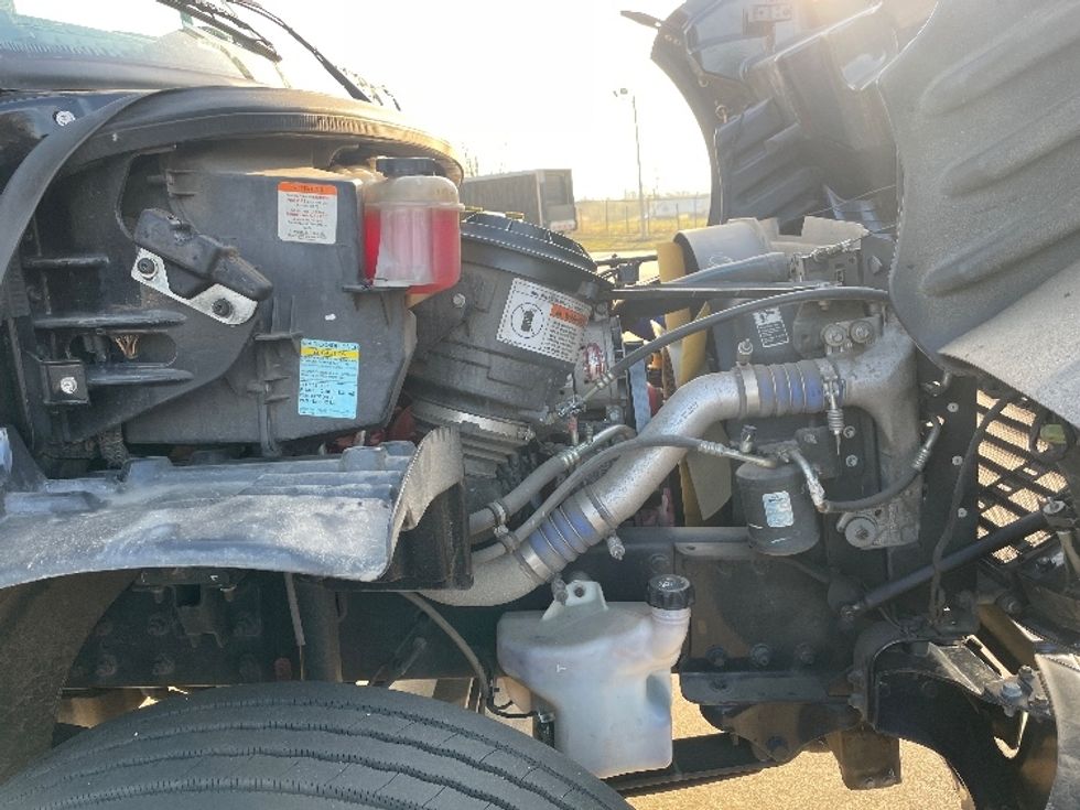 Refrigerated Truck-Light and Medium Duty Trucks-Freightliner-2019-M2-Concord-NC-143,829\n\t\tmiles-$ 48,250 - Image 22