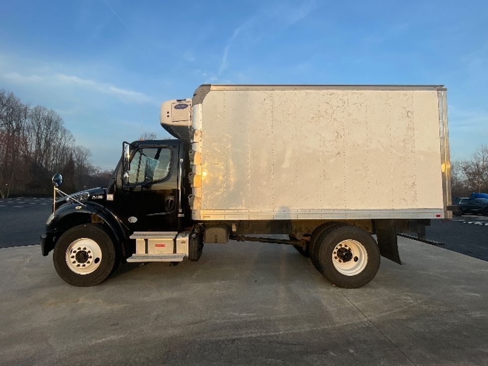 Refrigerated Truck-Light and Medium Duty Trucks-Freightliner-2019-M2-Concord-NC-143,829\n\t\tmiles-$ 48,250 - Image 4