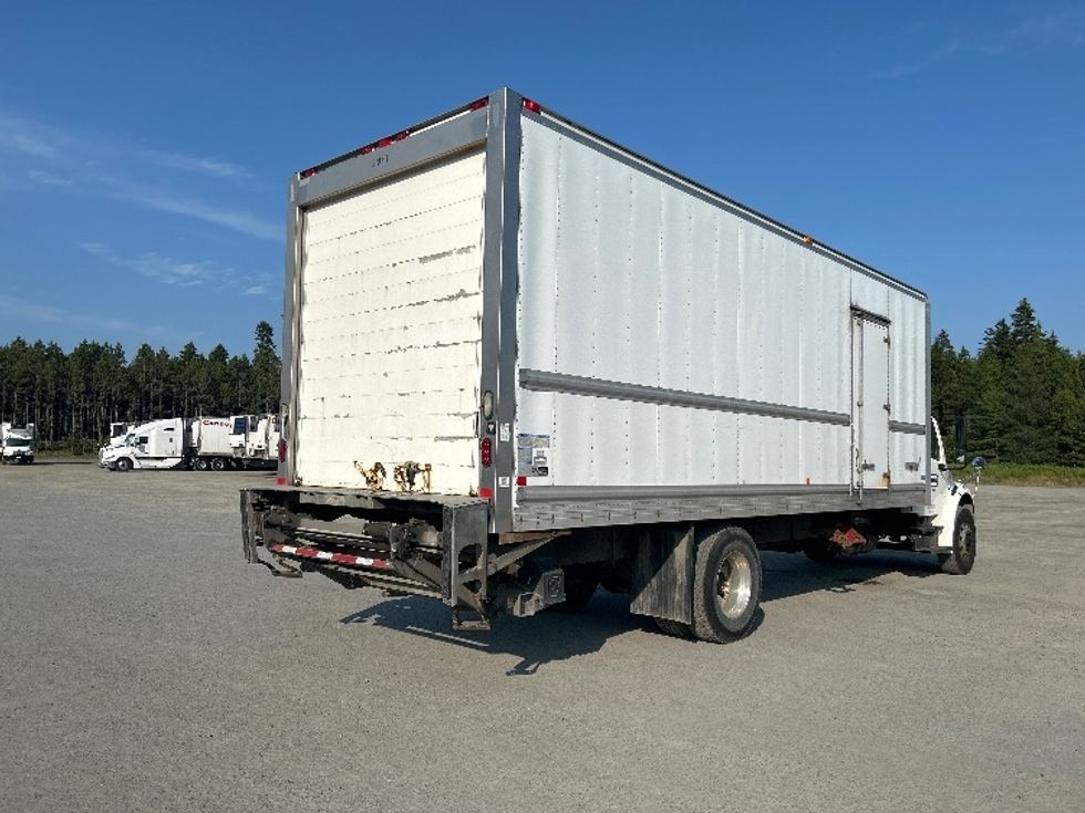 Refrigerated Truck-Light and Medium Duty Trucks-Freightliner-2019-M2-Dartmouth-NS-303,009\n\t\tkm-$ 61,500 - Image 13
