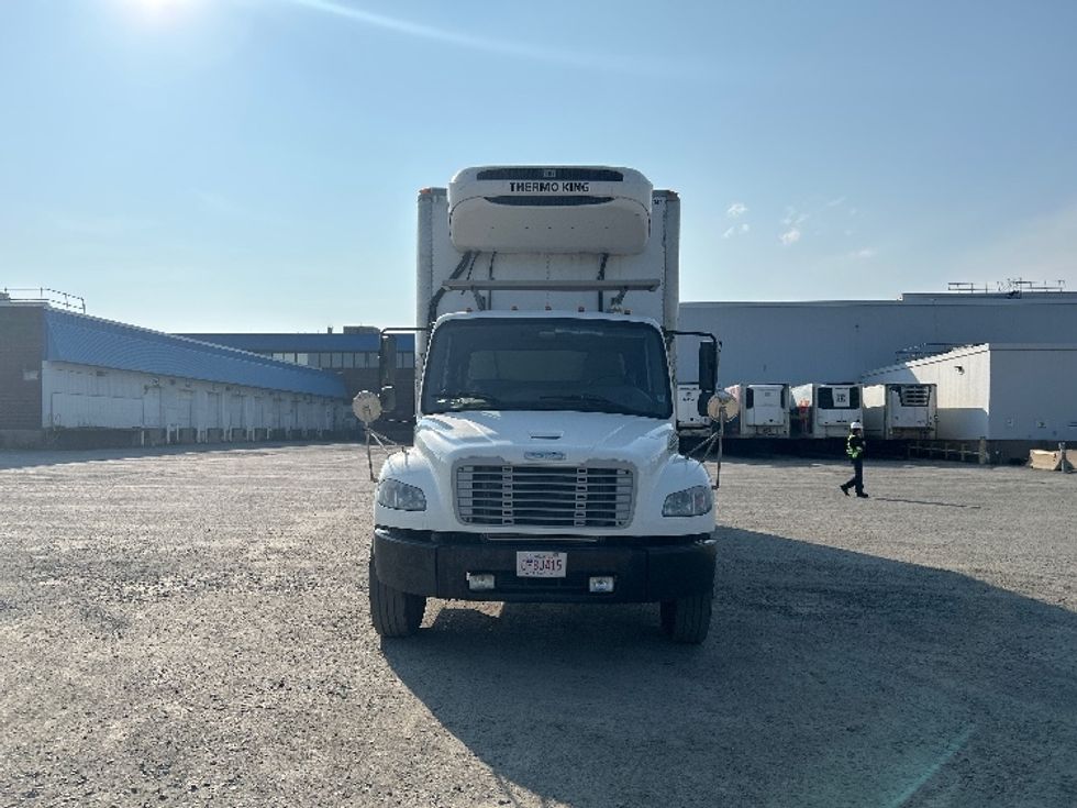 Refrigerated Truck-Light and Medium Duty Trucks-Freightliner-2019-M2-Dartmouth-NS-303,009\n\t\tkm-$ 61,500 - Image 2