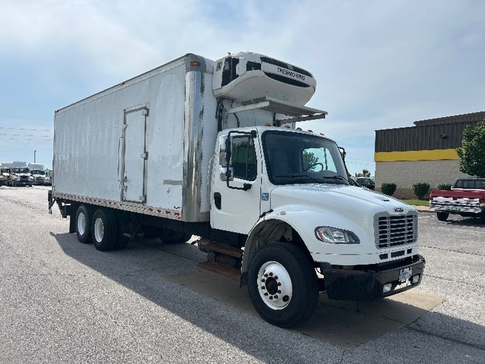Refrigerated Truck-Light and Medium Duty Trucks-Freightliner-2019-M2-Davenport-IA-186,331\n\t\tmiles-$ 64,750 - Image 1