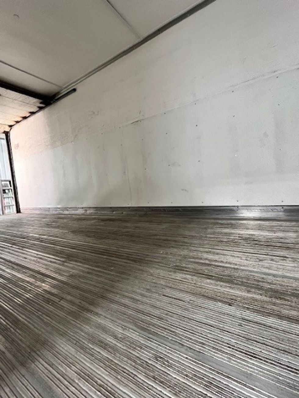 Refrigerated Truck-Light and Medium Duty Trucks-Freightliner-2019-M2-Davenport-IA-186,331\n\t\tmiles-$ 64,750 - Image 11