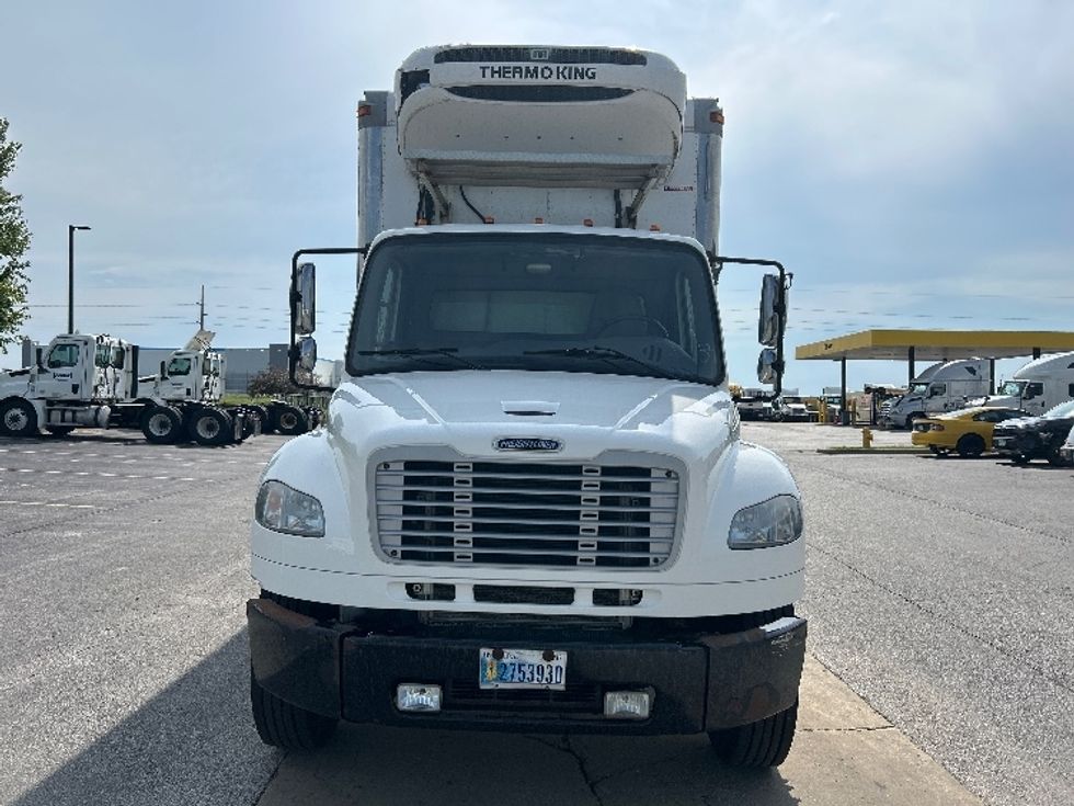Refrigerated Truck-Light and Medium Duty Trucks-Freightliner-2019-M2-Davenport-IA-186,331\n\t\tmiles-$ 64,750 - Image 2