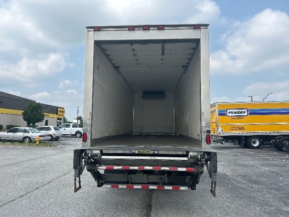 Refrigerated Truck-Light and Medium Duty Trucks-Freightliner-2019-M2-Davenport-IA-186,331\n\t\tmiles-$ 64,750 - Image 8