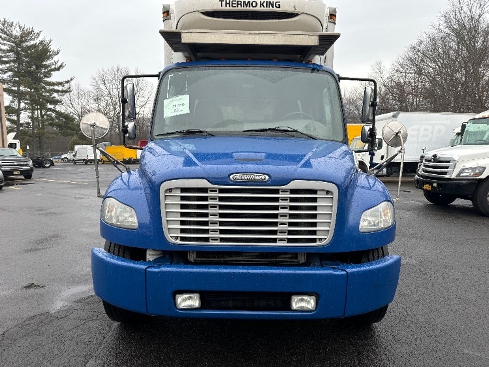 2019 Freightliner M2 106 Medium Duty photo 2