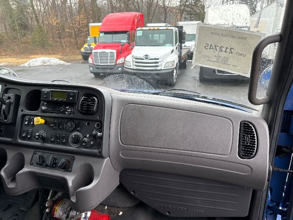 2019 Freightliner M2 106 Medium Duty photo 17