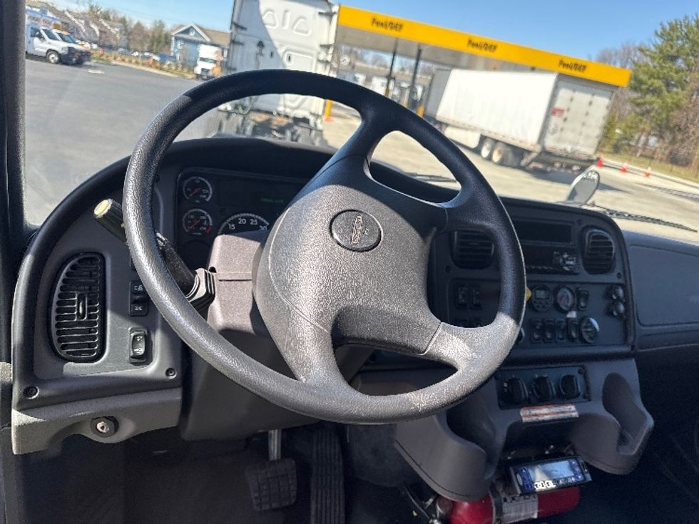 Refrigerated Truck-Light and Medium Duty Trucks-Freightliner-2019-M2-Dayton-NJ-248,461\n\t\tmiles-$ 60,500 - Image 16