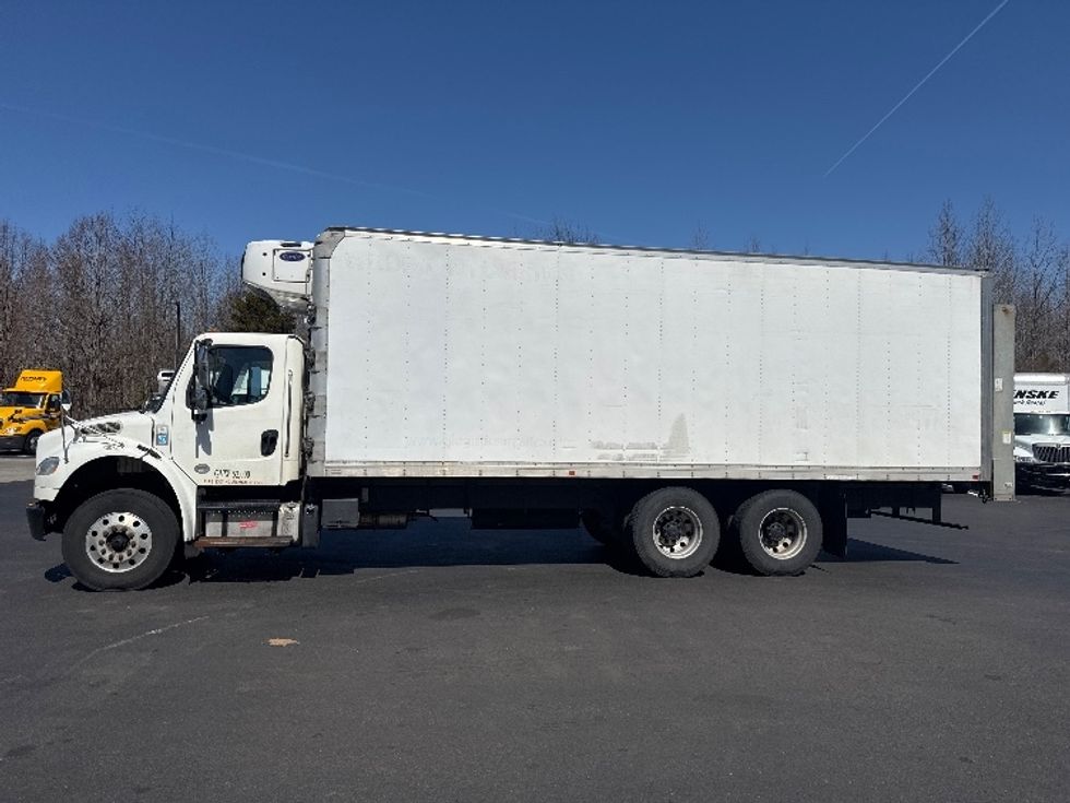 Refrigerated Truck-Light and Medium Duty Trucks-Freightliner-2019-M2-Dayton-NJ-248,461\n\t\tmiles-$ 60,500 - Image 4