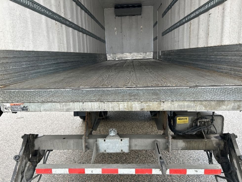 Refrigerated Truck-Light and Medium Duty Trucks-Freightliner-2019-M2-Delta-BC-189,709\n\t\tkm-$ 81,750 - Image 10