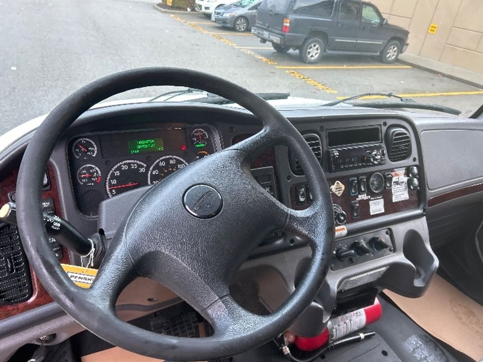 Refrigerated Truck-Light and Medium Duty Trucks-Freightliner-2019-M2-Delta-BC-189,709\n\t\tkm-$ 81,750 - Image 17