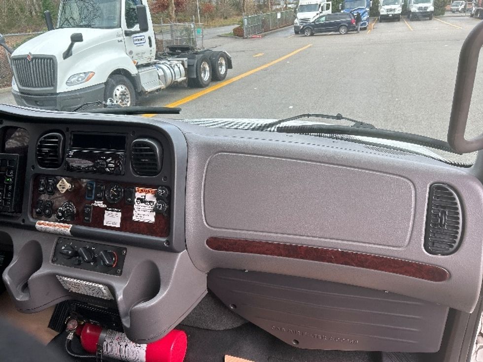 Refrigerated Truck-Light and Medium Duty Trucks-Freightliner-2019-M2-Delta-BC-189,709\n\t\tkm-$ 81,750 - Image 21