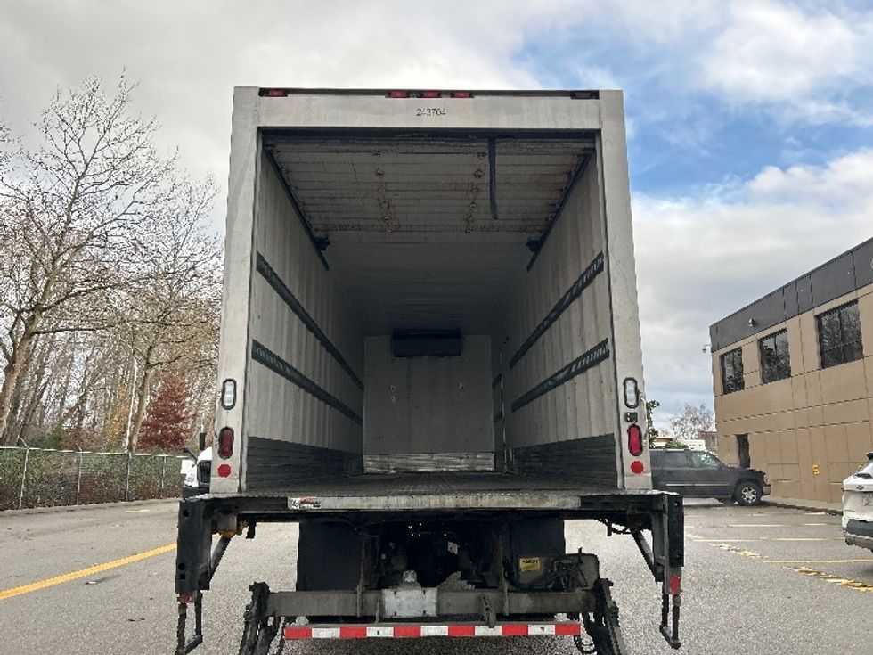 Refrigerated Truck-Light and Medium Duty Trucks-Freightliner-2019-M2-Delta-BC-189,709\n\t\tkm-$ 81,750 - Image 8