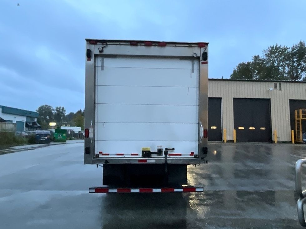 Refrigerated Truck-Light and Medium Duty Trucks-Freightliner-2019-M2-Delta-BC-272,969\n\t\tkm-$ 76,750 - Image 7