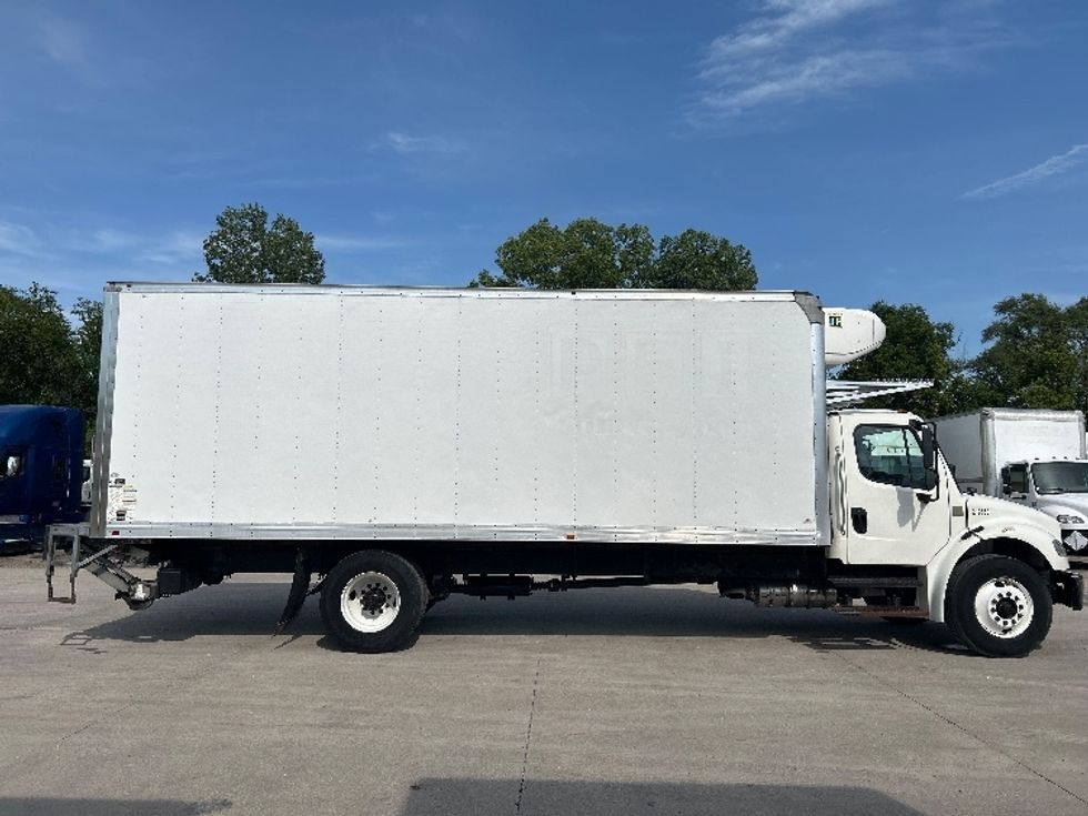 Refrigerated Truck-Light and Medium Duty Trucks-Freightliner-2019-M2-Des Moines-IA-171,830\n\t\tmiles-$ 60,000 - Image 15