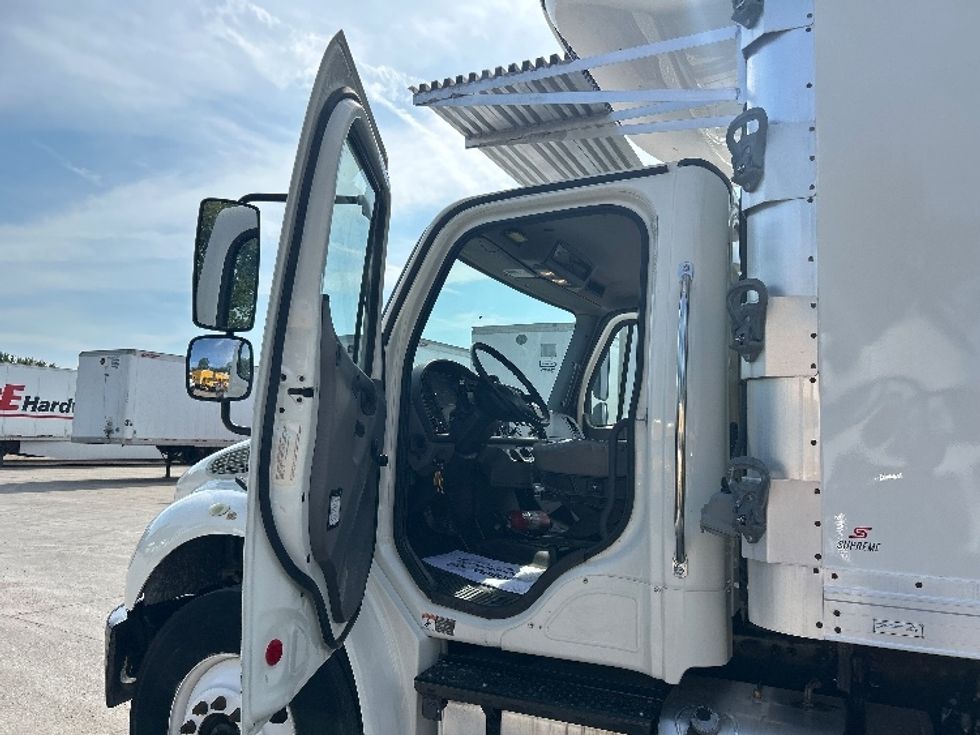 Refrigerated Truck-Light and Medium Duty Trucks-Freightliner-2019-M2-Des Moines-IA-171,830\n\t\tmiles-$ 60,000 - Image 16