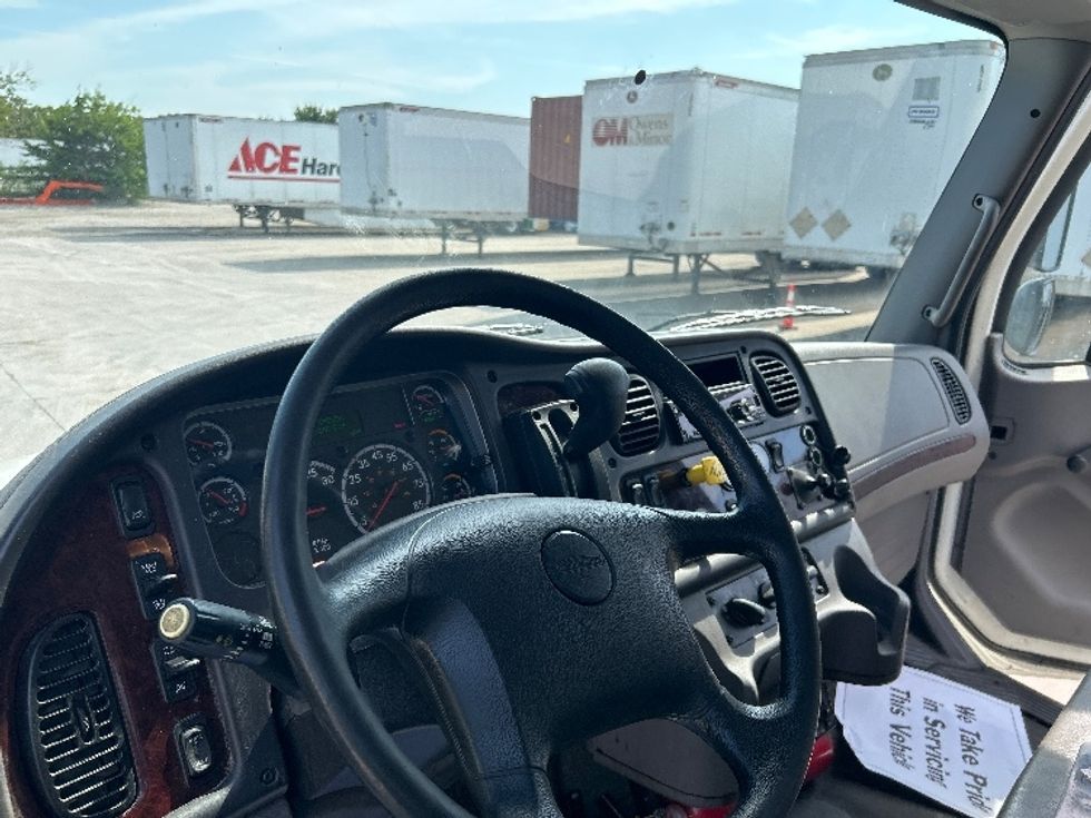 Refrigerated Truck-Light and Medium Duty Trucks-Freightliner-2019-M2-Des Moines-IA-171,830\n\t\tmiles-$ 60,000 - Image 17