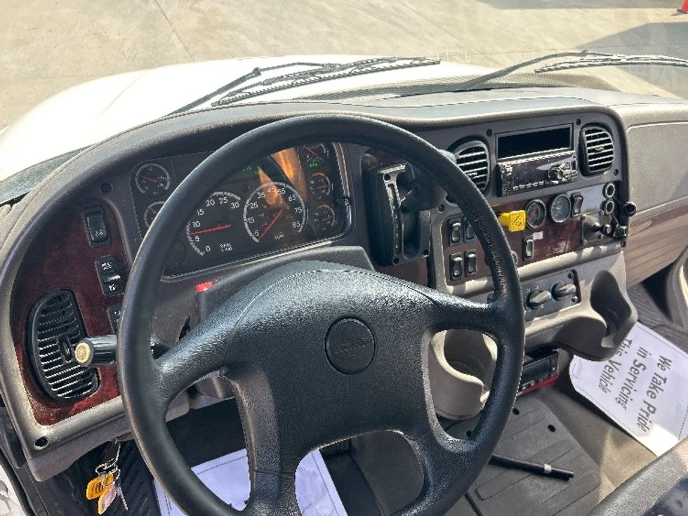 Refrigerated Truck-Light and Medium Duty Trucks-Freightliner-2019-M2-Des Moines-IA-171,830\n\t\tmiles-$ 60,000 - Image 18