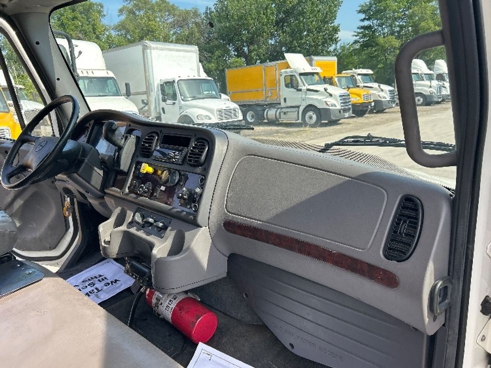Refrigerated Truck-Light and Medium Duty Trucks-Freightliner-2019-M2-Des Moines-IA-171,830\n\t\tmiles-$ 60,000 - Image 21