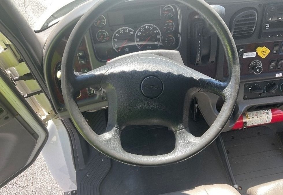 Refrigerated Truck-Light and Medium Duty Trucks-Freightliner-2019-M2-Duluth-GA-203,559\n\t\tmiles-$ 62,500 - Image 18