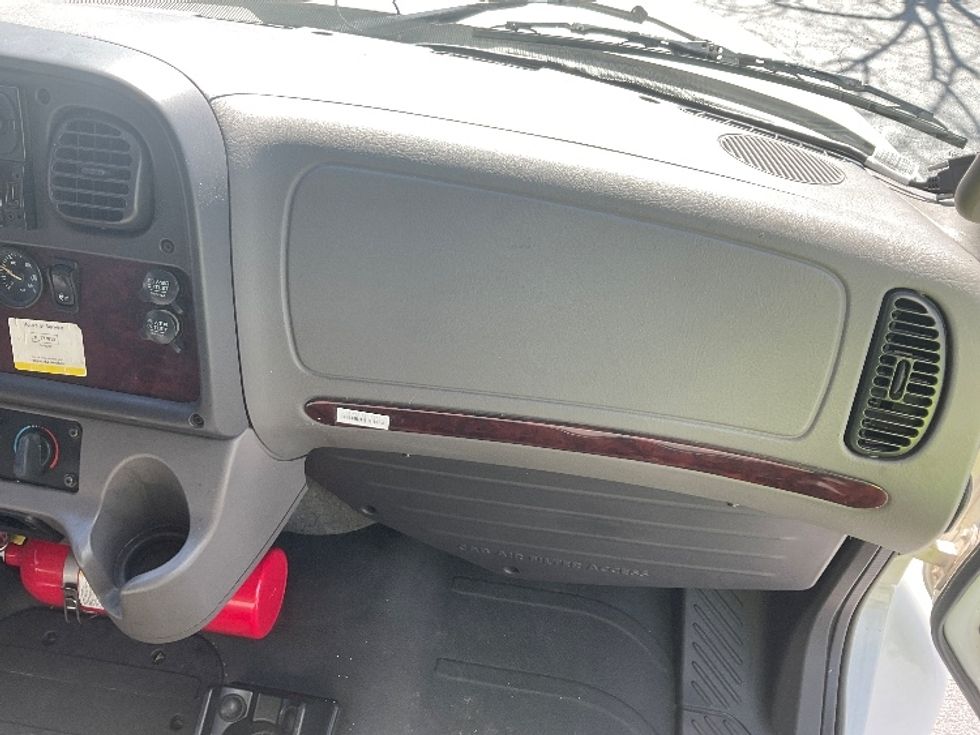 Refrigerated Truck-Light and Medium Duty Trucks-Freightliner-2019-M2-Duluth-GA-203,559\n\t\tmiles-$ 62,500 - Image 21