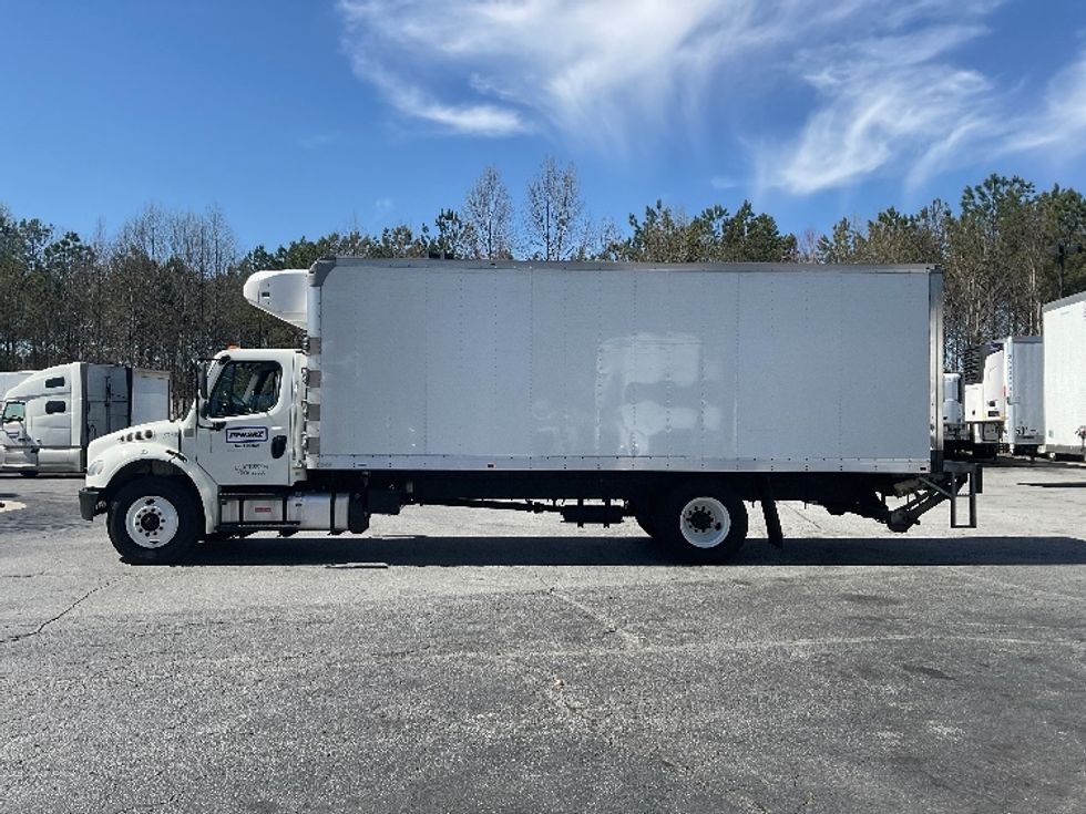 Refrigerated Truck-Light and Medium Duty Trucks-Freightliner-2019-M2-Duluth-GA-203,559\n\t\tmiles-$ 62,500 - Image 4