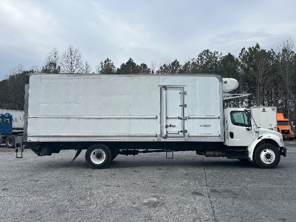 Refrigerated Truck-Light and Medium Duty Trucks-Freightliner-2019-M2-Duluth-GA-220,909\n\t\tmiles-$ 56,250 - Image 15