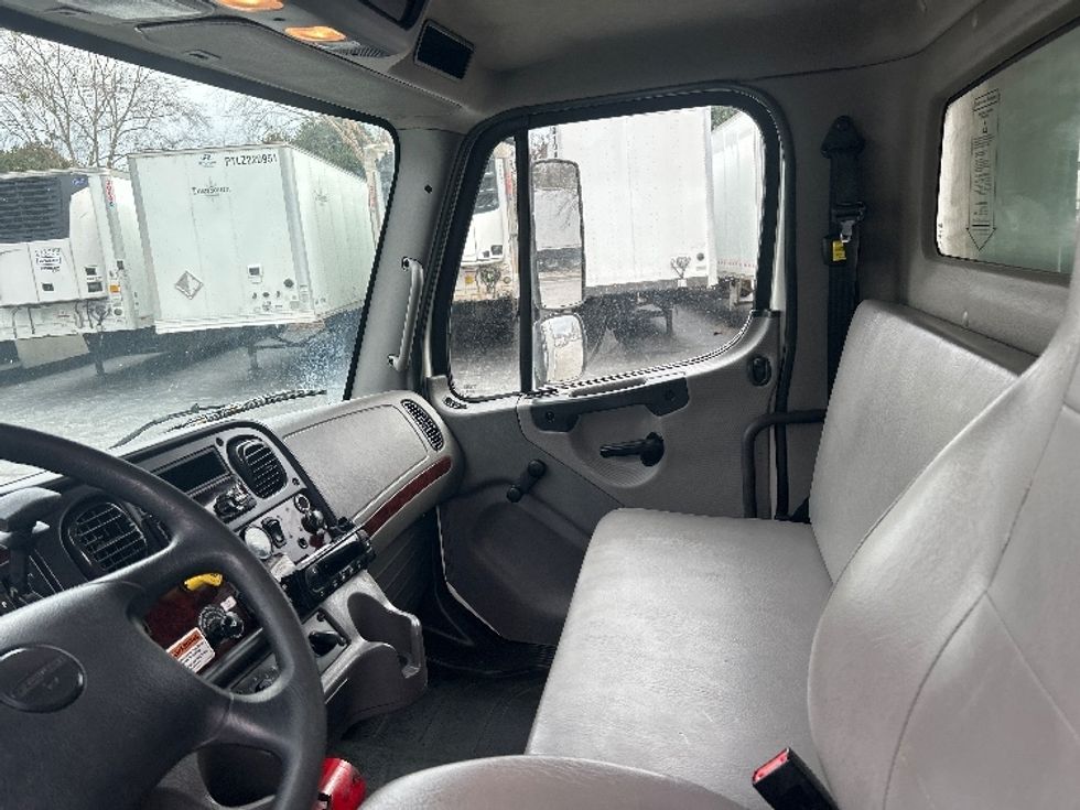 Refrigerated Truck-Light and Medium Duty Trucks-Freightliner-2019-M2-Duluth-GA-220,909\n\t\tmiles-$ 56,250 - Image 19