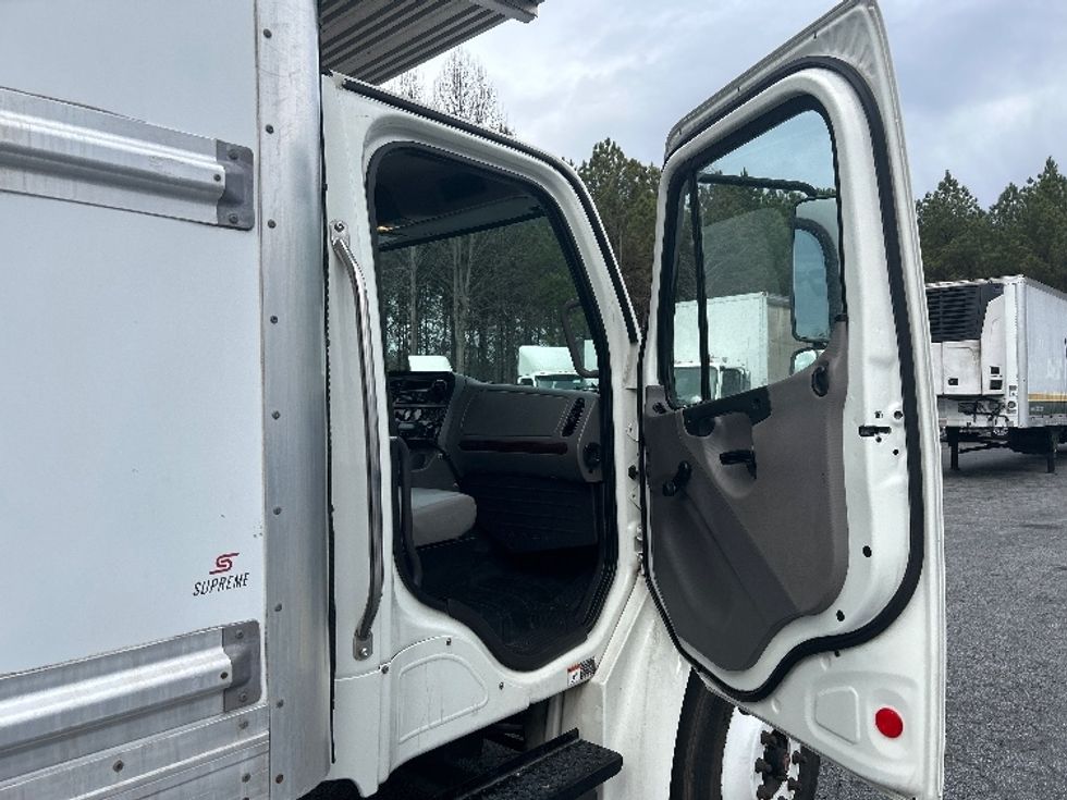 Refrigerated Truck-Light and Medium Duty Trucks-Freightliner-2019-M2-Duluth-GA-220,909\n\t\tmiles-$ 56,250 - Image 20