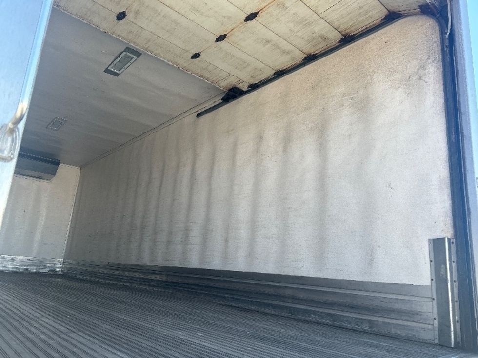 Refrigerated Truck-Light and Medium Duty Trucks-Freightliner-2019-M2-East Chicago-IN-216,810\n\t\tmiles-$ 58,250 - Image 12