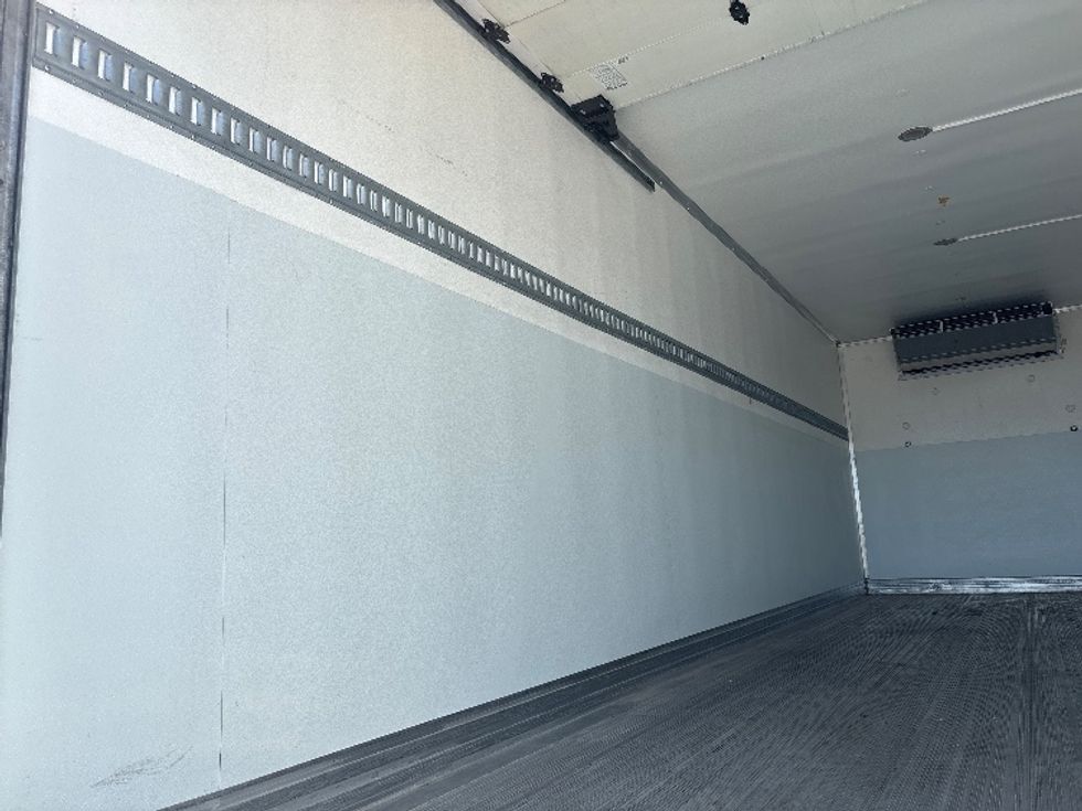 Refrigerated Truck-Light and Medium Duty Trucks-Freightliner-2019-M2-El Paso-TX-103,870\n\t\tmiles-$ 52,250 - Image 11