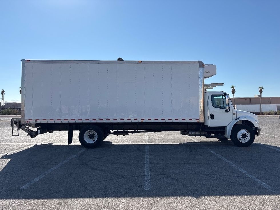 Refrigerated Truck-Light and Medium Duty Trucks-Freightliner-2019-M2-El Paso-TX-103,870\n\t\tmiles-$ 52,250 - Image 15