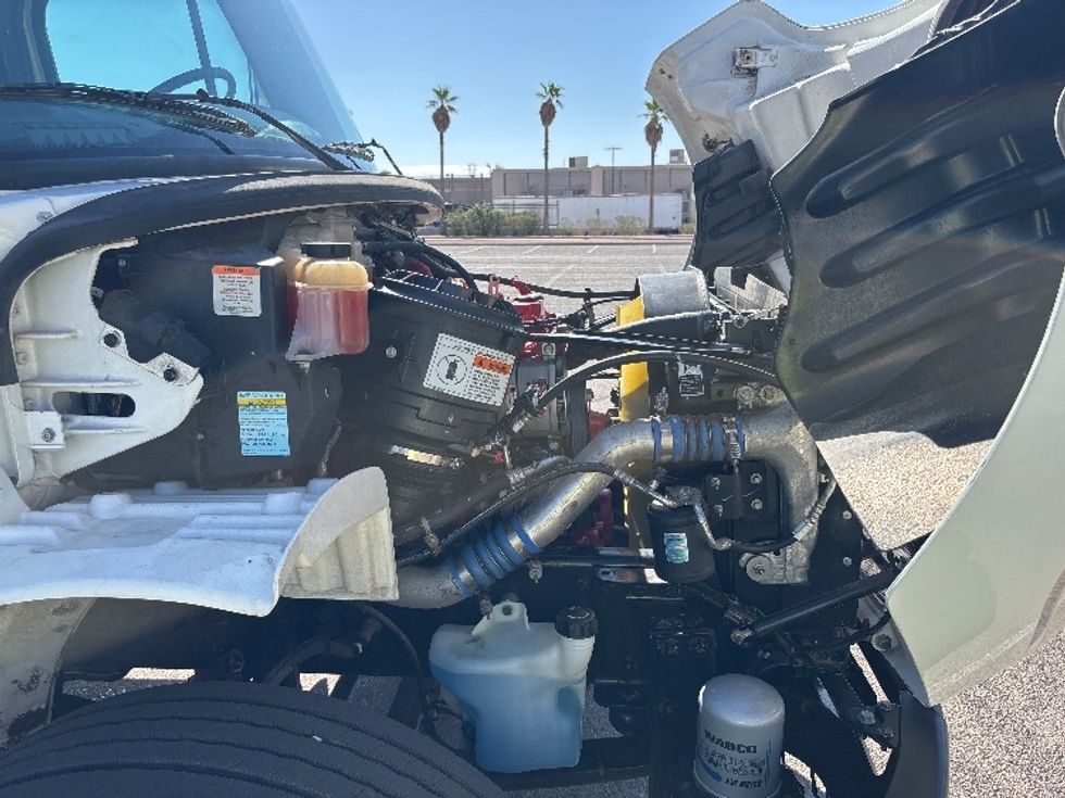 Refrigerated Truck-Light and Medium Duty Trucks-Freightliner-2019-M2-El Paso-TX-103,870\n\t\tmiles-$ 52,250 - Image 23