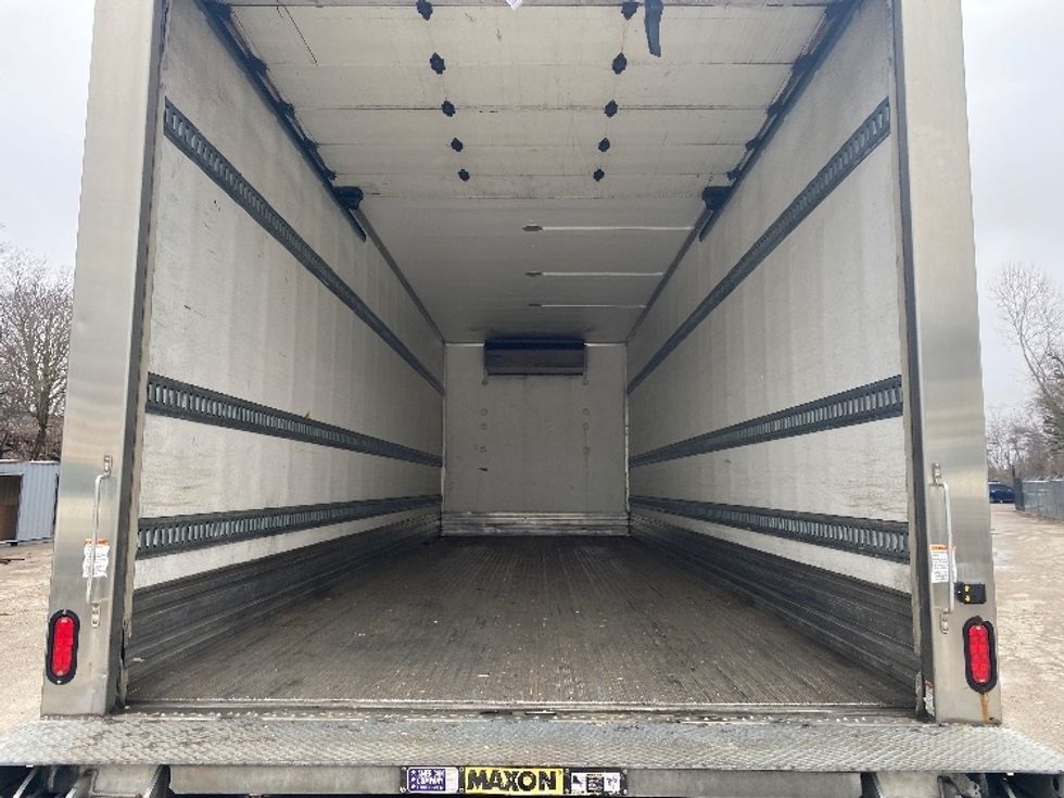 Refrigerated Truck-Light and Medium Duty Trucks-Freightliner-2019-M2-Erlanger-KY-391,287\n\t\tmiles-$ 10,000 - Image 10