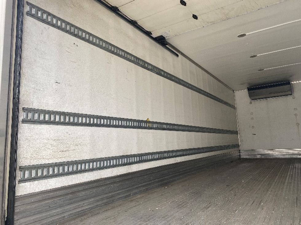 Refrigerated Truck-Light and Medium Duty Trucks-Freightliner-2019-M2-Erlanger-KY-391,287\n\t\tmiles-$ 10,000 - Image 11