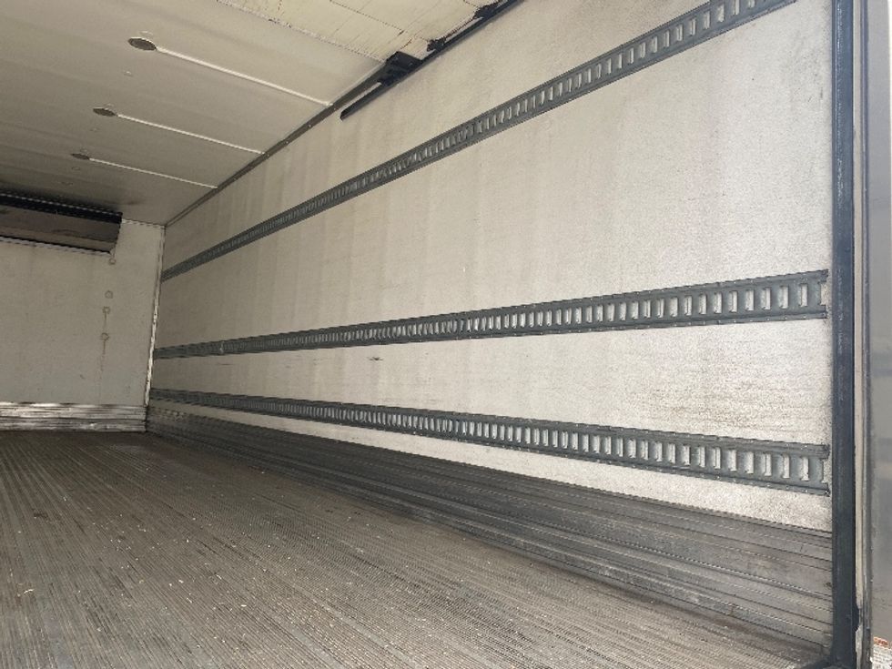 Refrigerated Truck-Light and Medium Duty Trucks-Freightliner-2019-M2-Erlanger-KY-391,287\n\t\tmiles-$ 10,000 - Image 12