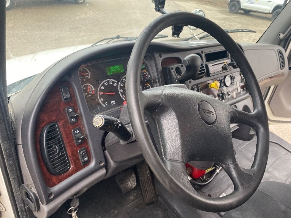 Refrigerated Truck-Light and Medium Duty Trucks-Freightliner-2019-M2-Erlanger-KY-391,287\n\t\tmiles-$ 10,000 - Image 17