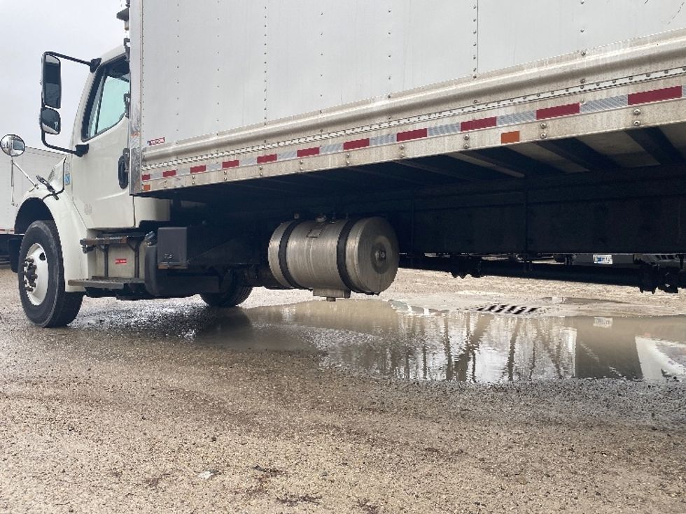 Refrigerated Truck-Light and Medium Duty Trucks-Freightliner-2019-M2-Erlanger-KY-391,287\n\t\tmiles-$ 10,000 - Image 5